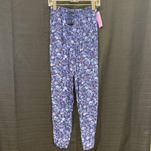 Load image into Gallery viewer, Floral pants
