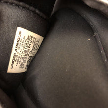 Load image into Gallery viewer, Boys Slide On Shoes
