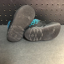 Load image into Gallery viewer, Boys Basketball Sneakers
