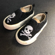 Load image into Gallery viewer, Boys Skull Shoes
