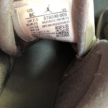Load image into Gallery viewer, Boys Air Jordan 11 Retro Sneakers
