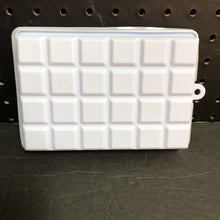 Load image into Gallery viewer, Silicone Ice Cube Tray w/Lid
