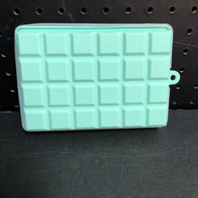 Load image into Gallery viewer, Silicone Ice Cube Tray w/Lid
