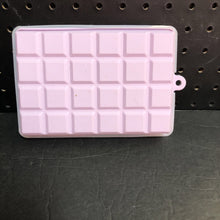 Load image into Gallery viewer, Silicone Ice Cube Tray w/Lid
