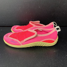 Load image into Gallery viewer, Girls Water Shoes
