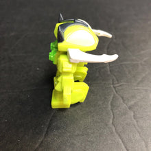 Load image into Gallery viewer, Bumblebee Cyberverse Adventures Repugnus Revenge Pack Tiny Turbo Changer Pesticon
