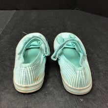 Load image into Gallery viewer, Girls Striped Shoes
