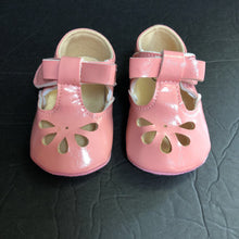 Load image into Gallery viewer, Girls Shoes
