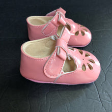 Load image into Gallery viewer, Girls Shoes
