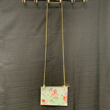 Load image into Gallery viewer, Floral Chain Shoulder Bag
