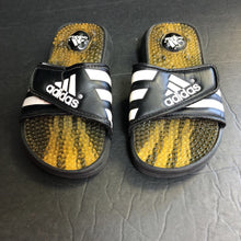 Load image into Gallery viewer, Boys Slide On Shoes
