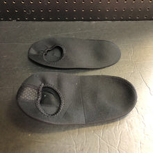 Load image into Gallery viewer, Boys Solid Water Shoes
