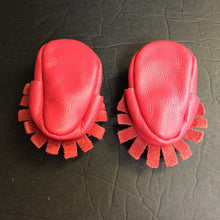 Load image into Gallery viewer, Girls Moccasins (Birdrock Baby)
