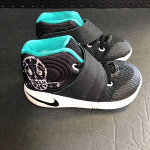 Boys Kyrie 2 Sneakers