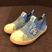 Load image into Gallery viewer, Boys Slip On Shoes
