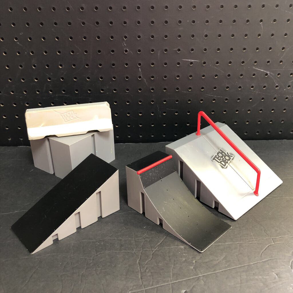5pc Finger Skateboard Skatepark