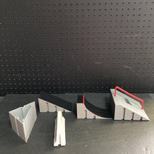 Load image into Gallery viewer, 5pc Finger Skateboard Skatepark
