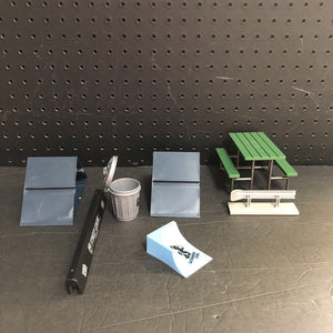 7pc Finger Skateboard Skatepark Accessory Set
