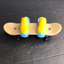 Load image into Gallery viewer, Tony Hawk Finger Skateboard w/Shoes
