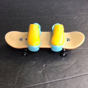 Tony Hawk Finger Skateboard w/Shoes