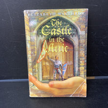Load image into Gallery viewer, The Castle in the Attic (Elizabeth Winthrop) -paperback chapter
