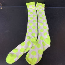 Load image into Gallery viewer, Girls Polka Dot Socks
