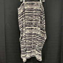 Load image into Gallery viewer, Striped Nursing Cover
