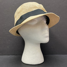 Load image into Gallery viewer, Boys Straw Sun Hat
