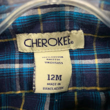 Load image into Gallery viewer, Plaid Button Down Shirt
