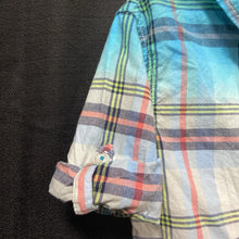 Load image into Gallery viewer, Plaid Button Down Shirt
