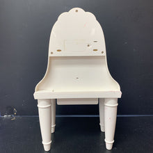 Load image into Gallery viewer, Light Up Vanity for 18" Doll Battery Operated
