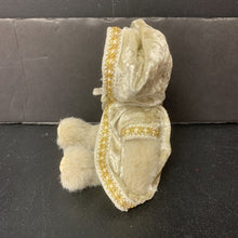 Load image into Gallery viewer, Attic Treasures Gwyndolyn the Bear 1993 Vintage Collectible
