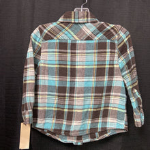 Load image into Gallery viewer, Plaid Button Down Shirt
