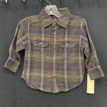 Load image into Gallery viewer, Plaid Button Down Shirt
