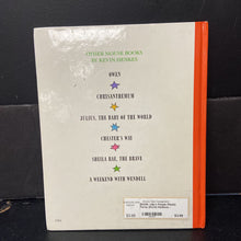 Load image into Gallery viewer, Lilly's Purple Plastic Purse (Kevin Henkes) -hardcover
