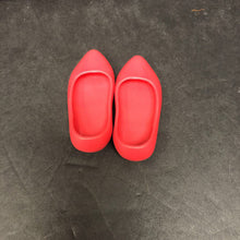 Load image into Gallery viewer, Shoes for 18" Doll
