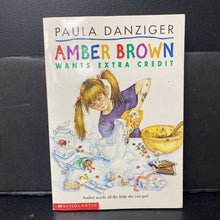 Load image into Gallery viewer, Amber Brown Wants Extra Credit (Paula Danzinger) (Old Cover) -series paperback
