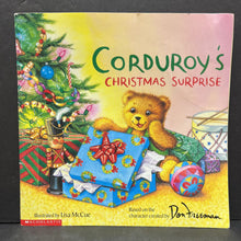 Load image into Gallery viewer, Corduroy&#39;s Christmas Surprise (Don Freeman) -character paperback
