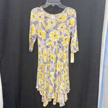 Load image into Gallery viewer, Flower dress
