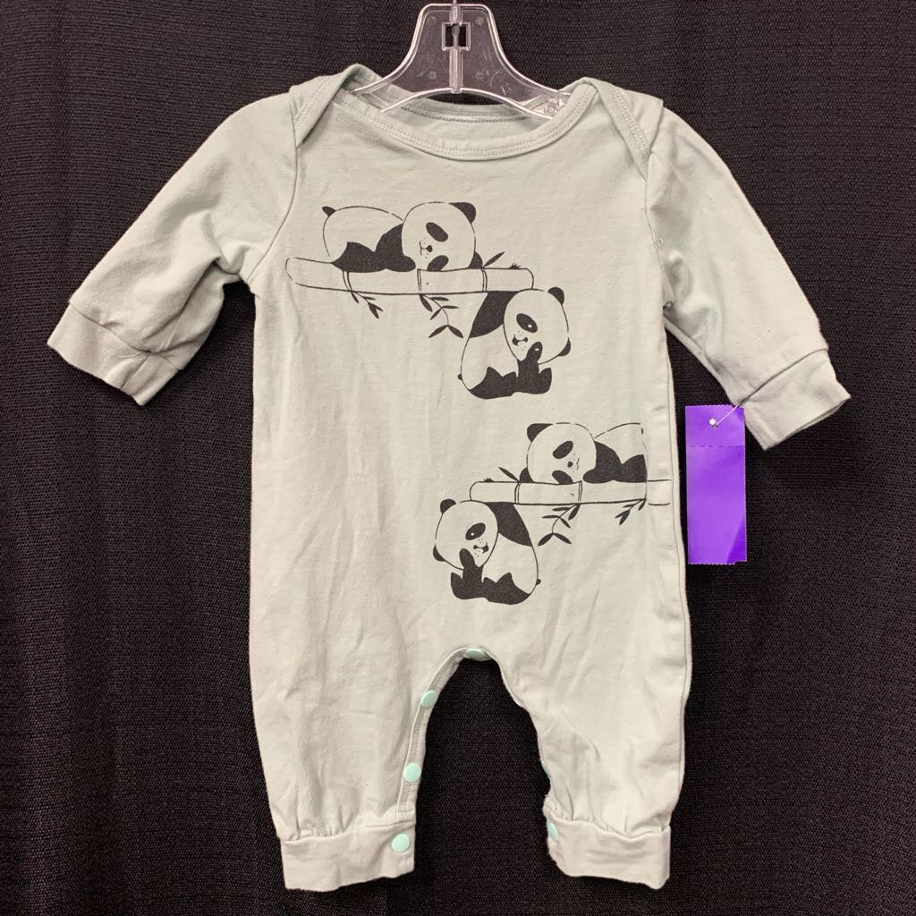 Pandas Outfit