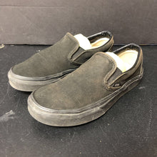 Load image into Gallery viewer, Boys Slip On Shoes
