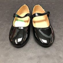 Load image into Gallery viewer, Girls Pearl Flats (NEW) (Funky Monkey)
