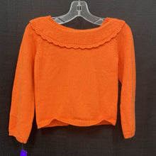 Load image into Gallery viewer, Flower button sweater
