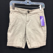 Load image into Gallery viewer, Bermuda shorts
