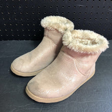 Load image into Gallery viewer, Girls Sparkly Winter Boots
