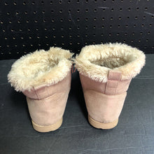 Load image into Gallery viewer, Girls Sparkly Winter Boots
