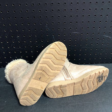 Load image into Gallery viewer, Girls Sparkly Winter Boots
