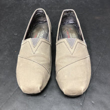 Load image into Gallery viewer, Girls Slip On Shoes
