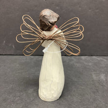 Load image into Gallery viewer, &quot;Angel of the Heart&quot; Figurine
