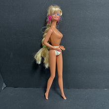 Load image into Gallery viewer, Glitter Hair Doll 1993 Vintage Collectible
